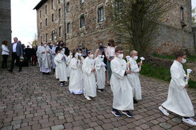 Feier der 1. Heiligen Kommunion in Sankt Crescentius (Foto: Karl-Franz Thiede)